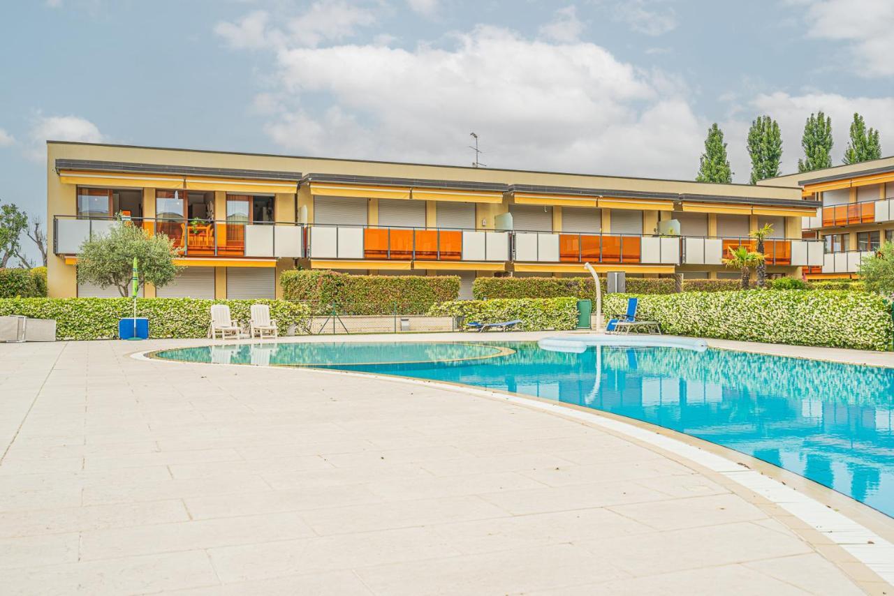 Hygge Family Apartment - One Step Away From The Lake!!! Sirmione Exterior foto