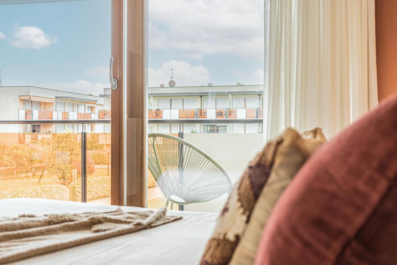 Hygge Family Apartment - One Step Away From The Lake!!! Sirmione Exterior foto