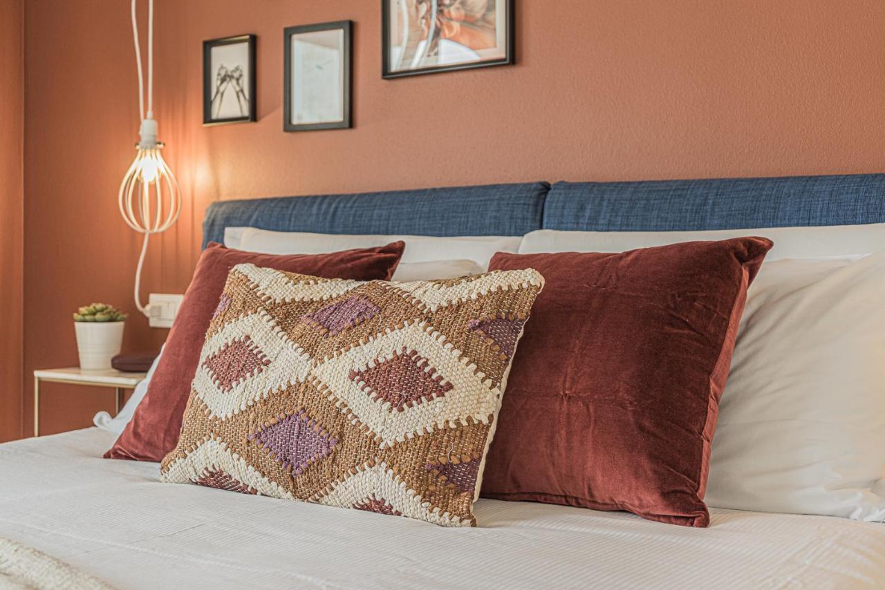 Hygge Family Apartment - One Step Away From The Lake!!! Sirmione Exterior foto